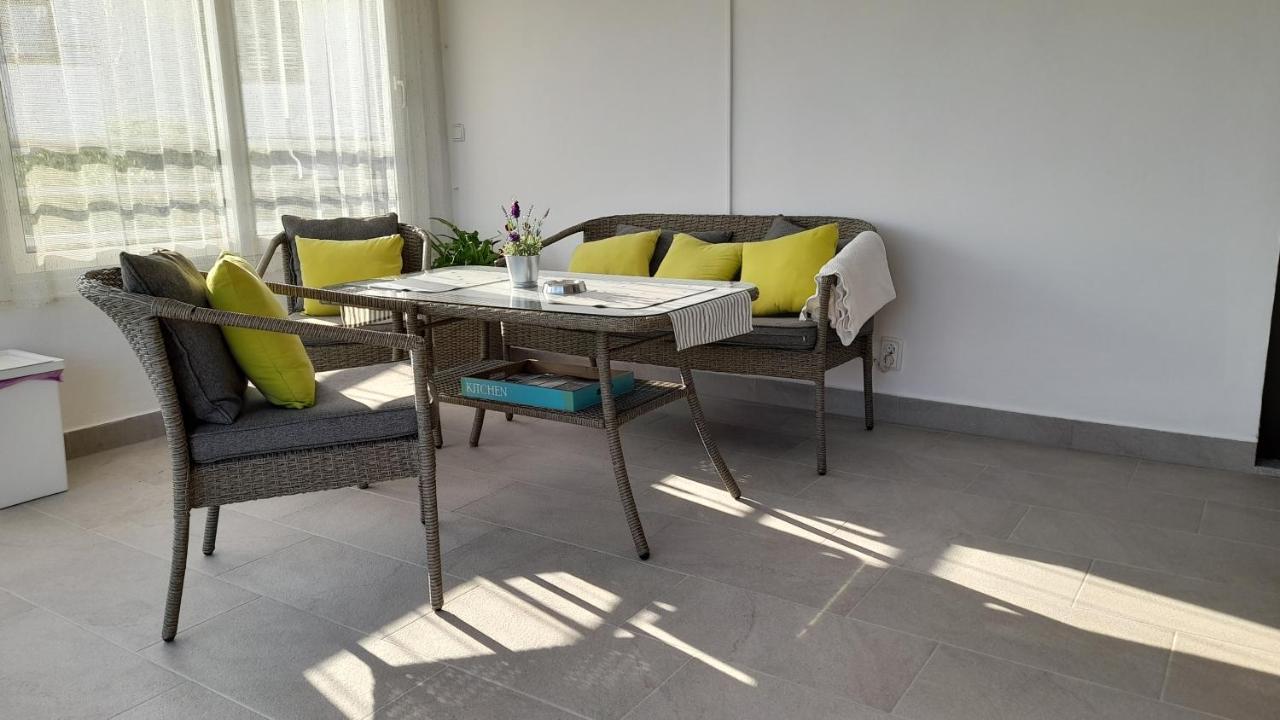 Apartman Dida Jakov 프리모스턴 외부 사진