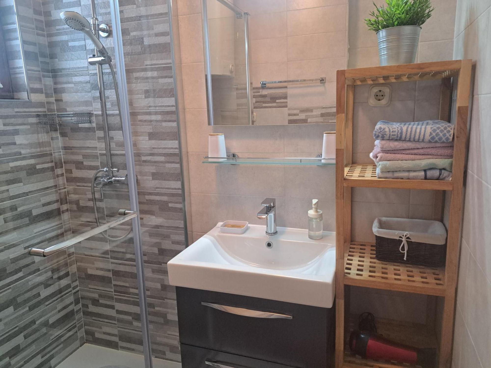 Apartman Dida Jakov 프리모스턴 외부 사진
